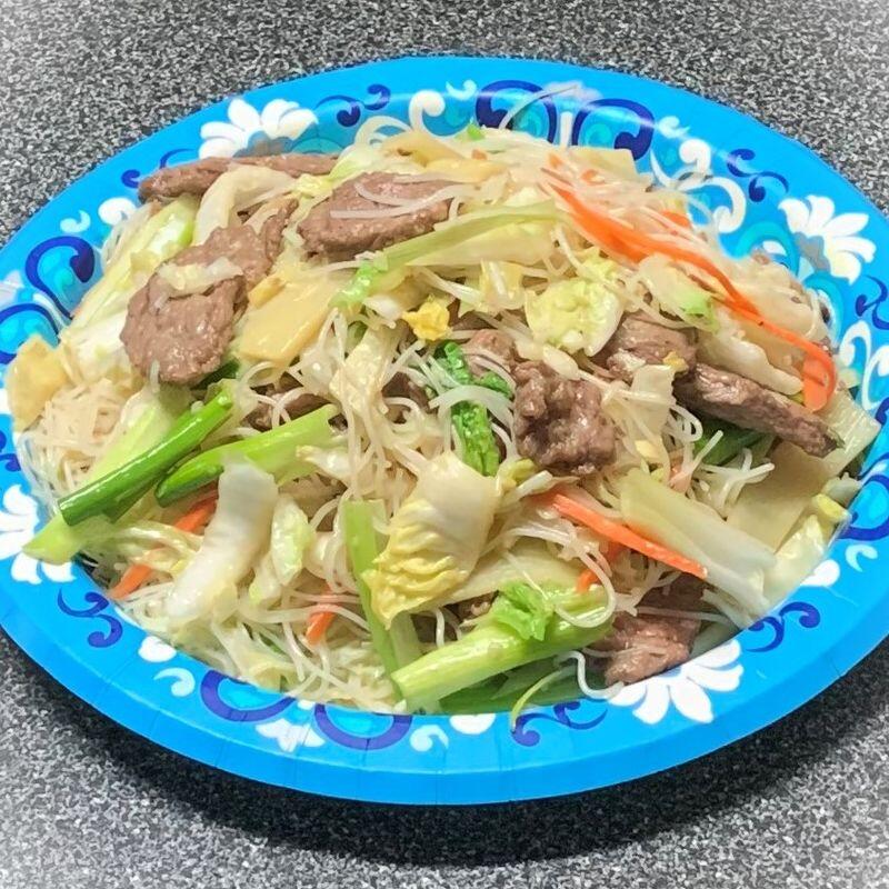 38. BEEF CHOW MEI FUN.