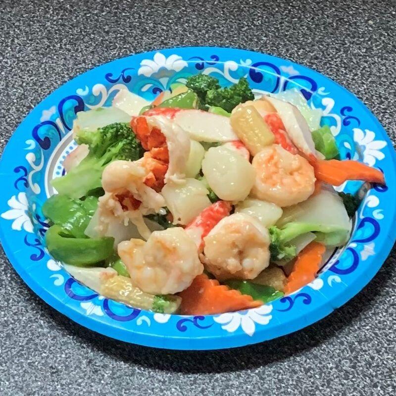 S2. SEAFOOD DELIGHT