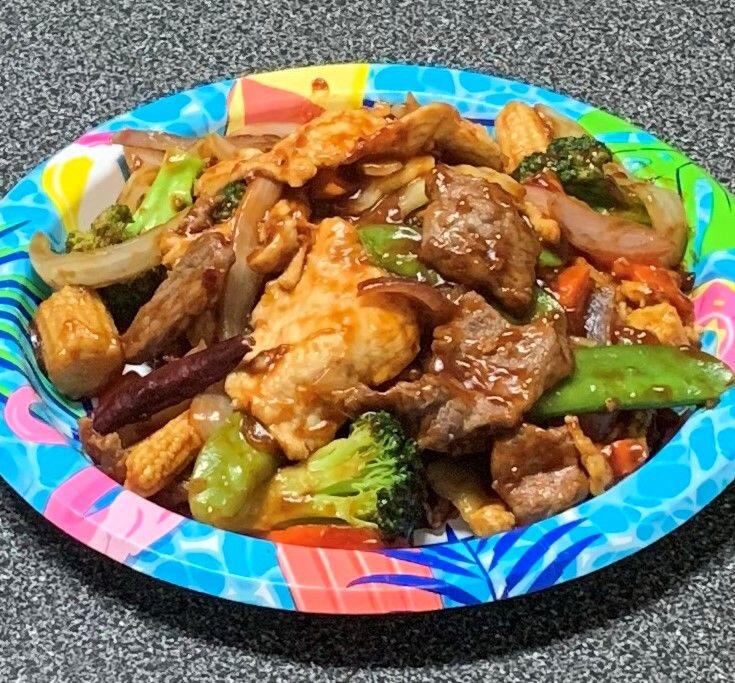 S7. CHICKEN & BEEF SZECHUAN STYLE