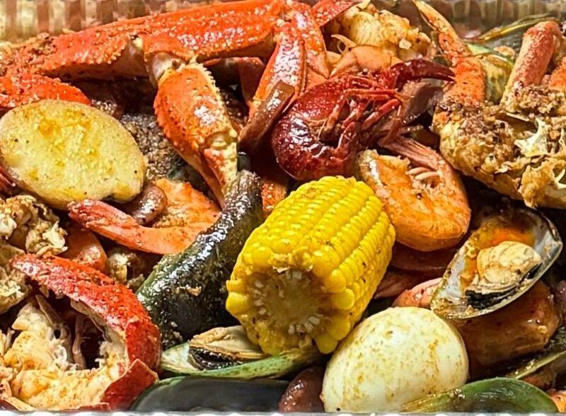 FAMILY PLATER C