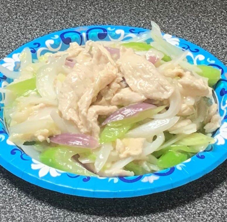 136. CHICKEN CHOW MEIN