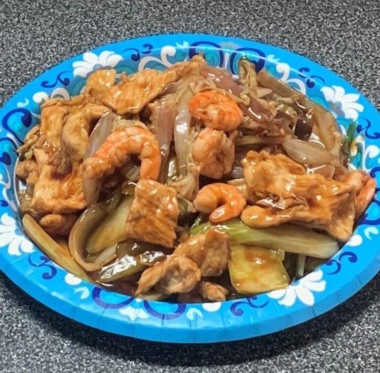 139. HOUSE SPECIAL CHOW MEIN