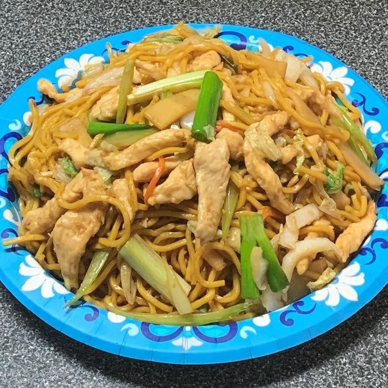 31. CHICKEN LO MEIN
