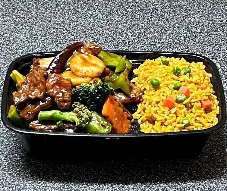 C9. HUNAN CHICKEN