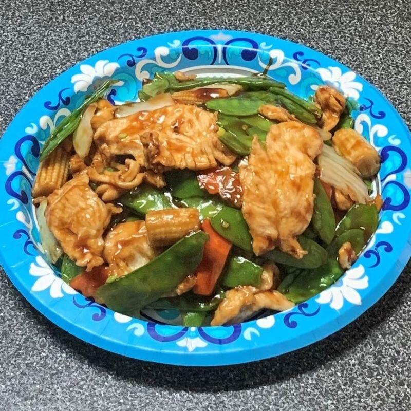 55. CHICKEN WITH SNOW PEAS