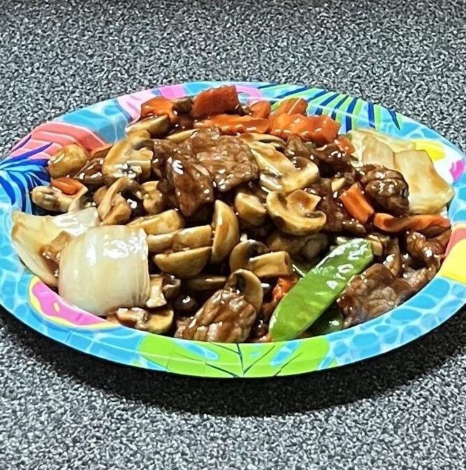 68. BEEF W. MUSHROOM