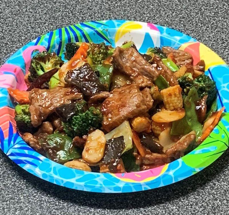 67. BEEF W. GARLIC SAUCE