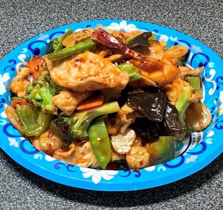 51. CHICKEN W. GARLIC SAUCE